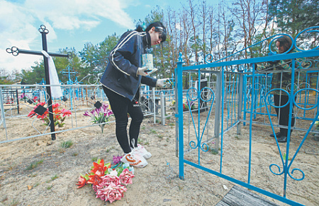 радоница, день поминовения усопших, кладбище, обычай посещения родных могил, потребность души