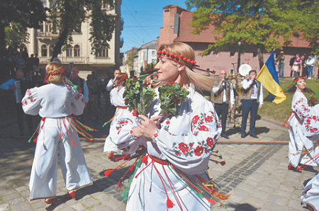 украина, военное положение, праздник, вышиванка, военная спецоперация