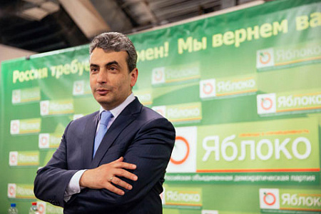 оппозиция, псков, яблоко, лев шлосберг, уголовное дело, спч