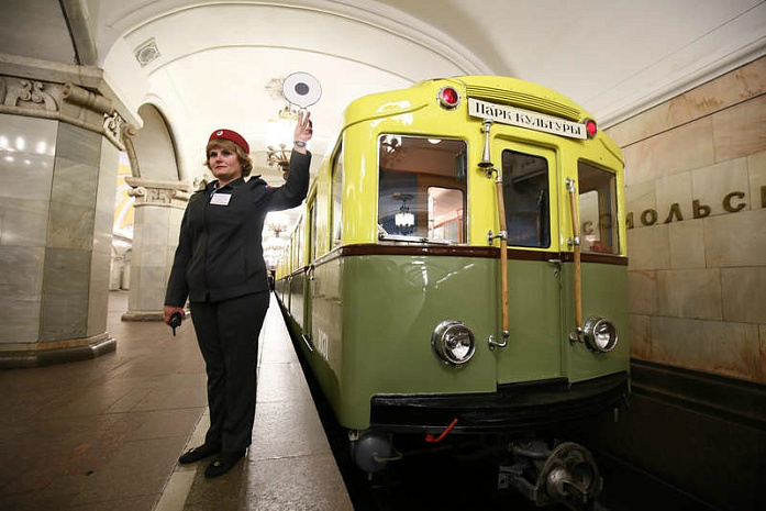 москва, метро, парад, выставка, день рождения