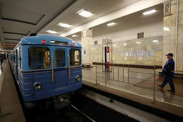 москва, метро, парад, выставка, день рождения
