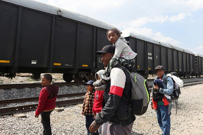 сша, мигранты, граница, поезд