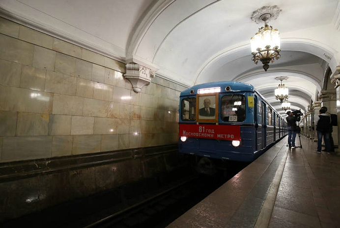 москва, метро, парад, выставка, день рождения