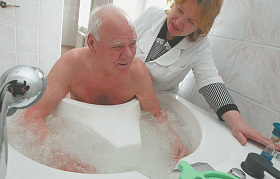 Пенсионеров предлагают лечить пустышками