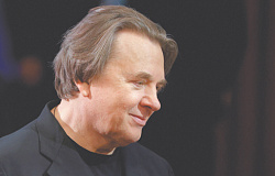 Генеральному директору Первого канала Константину Эрнсту – 65 лет