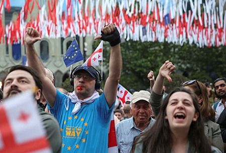 грузия, закон об иноагентах, оппозиция, протест, критика, ес, сша