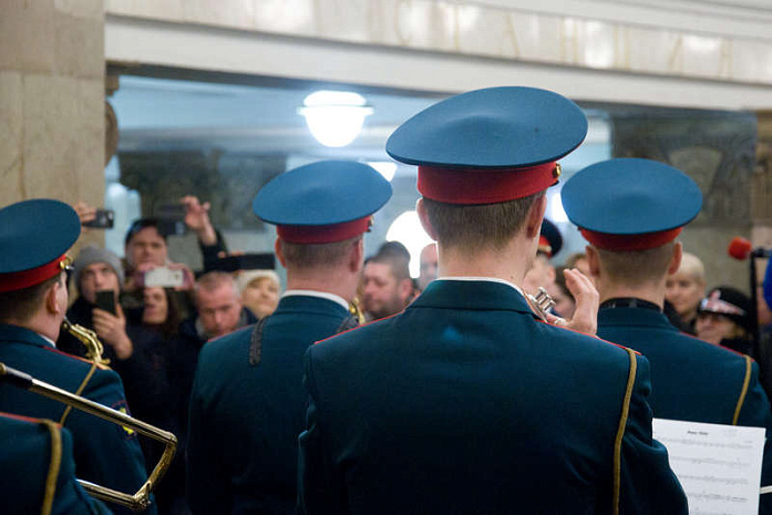 метро, оркестр, марщ, преображенский полк