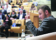 Если представитель российской власти терпит <b>критику</b> СМИ в свой адрес, значит он не совсем здоров