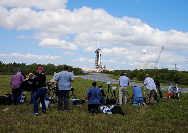 nasa, esa, crew dragon, falcon 9