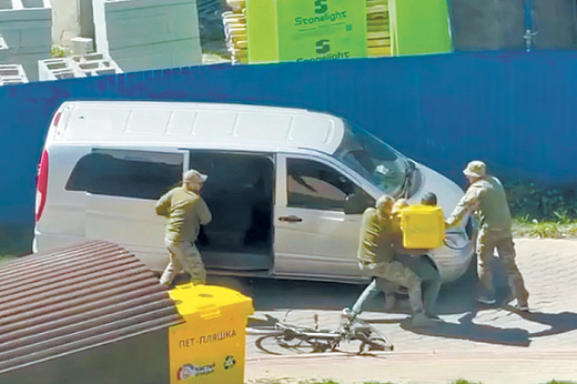 Военнослужащих ВСУ переведут на контракты с повышенной зарплатой