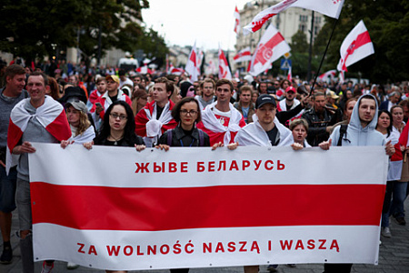 латвия, фильм, массовые протесты, белорусская оппозиция, общество