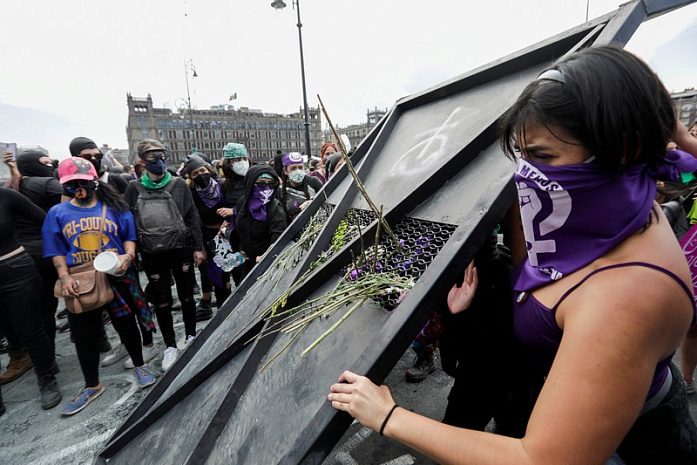 мексика, мехико, 8 марта, беспорядки