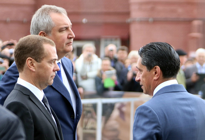 армия, оборона, rae2015, нижний тагил, вооружения, танки, рогозин, медведев