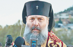 Для центризма в Грузинской церкви нет места