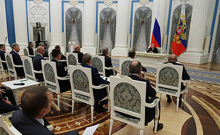 путин, совещания, переговоры на аляске, украинский кризис, отчеты губернаторов, регионы, избирательная кампания, Ю иностранные мессенджеры, блокировка голосовых звонков