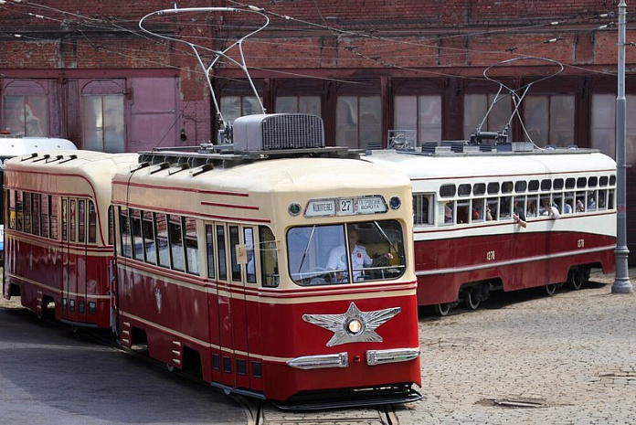 россия, москва, день городского транспорта, трамваи, парад