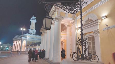 краеведение, кострома, экскурсии по старинным улицам, иммерсивная прогулка, история освещения города, фонарщик андрей