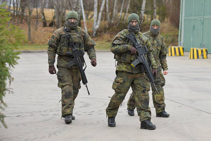 германия, министр обороны