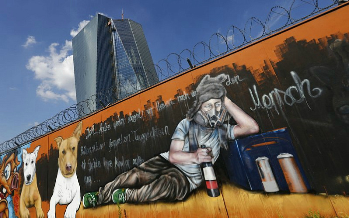 граффити, германия, банк