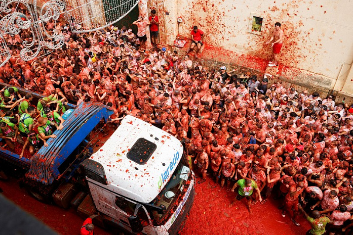 испания, фестиваль, La Tomatina, помидоры, томаты, битва