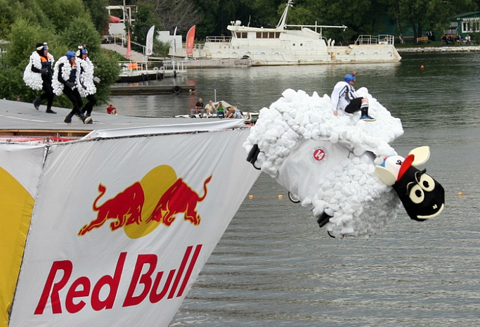 шоу, flugtag, red bull, полет, депардье