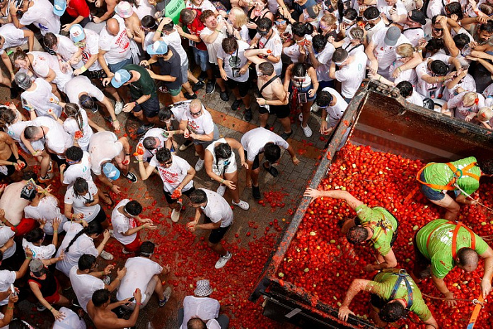 испания, фестиваль, La Tomatina, помидоры, томаты, битва