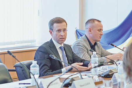 украина, зеленский, отставка премьера, кадровые изменения, сергей корецкий, правительство технократов