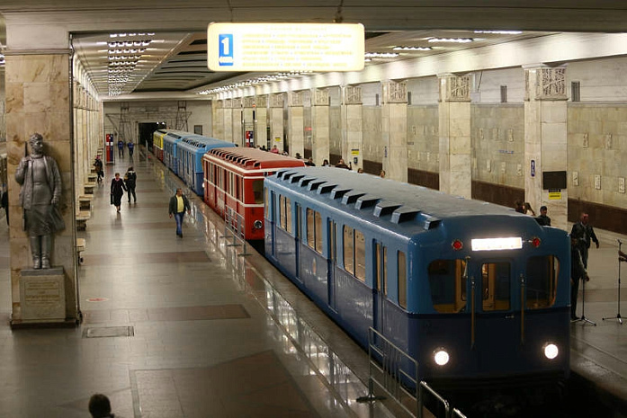 москва, метро, парад, выставка, день рождения