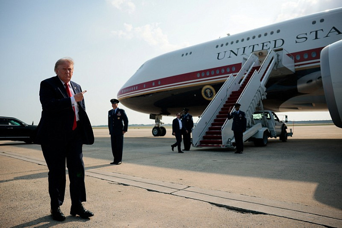 сша, трам, борт номер один, катар, подарок