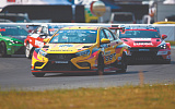 Пилоты LADA Sport ROSNEFT улучшили позиции в Российской серии кольцевых гонок