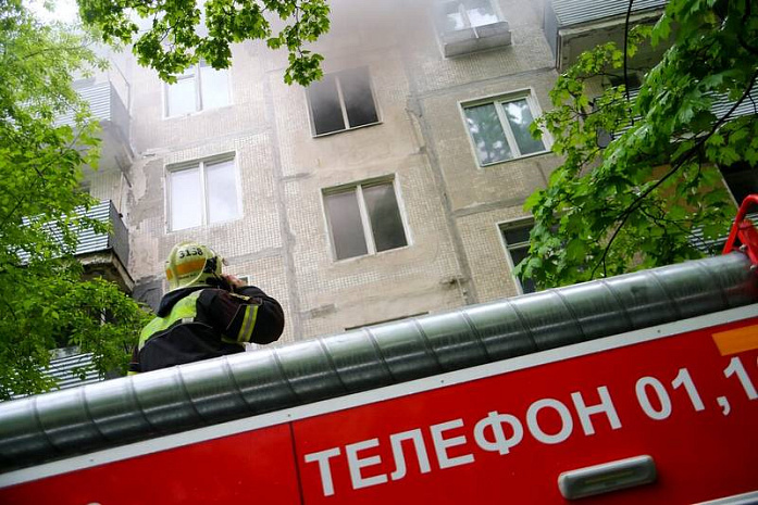 россия, москва, мчс, пожарные, тушение, показательное