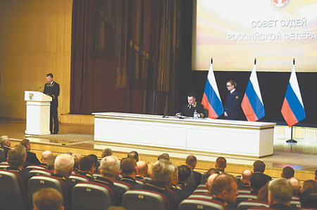 вс рф, игорь краснов, судебная система, дебюрократизация, нагрузка на судей, экспертное мнение