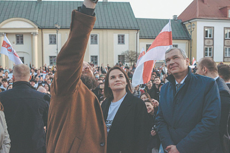 белоруссия, власть, политика, кризис, лукашенко, оппозиция, переходный кабинет, тихановская, латушко, зхарецкая, скандал