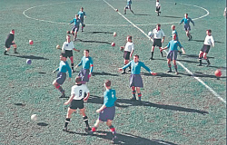 Мы играли в футбол...