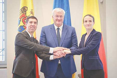 украина, день румынского языка, румынские школы, молдавия, санду, поддержка украины