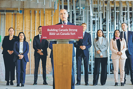 канада, премьер карни, парламентское большинство, курс на отдаление от сша