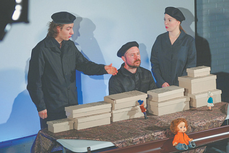 театра труда, производственная драма, сталевары, алена лазько, одлноместная канава, рецензия