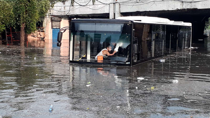 шторм, ливень, град, стамбул