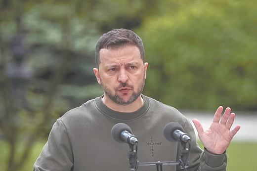 В Киеве хотят продлить президентский срок Зеленского