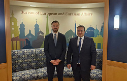 США не торопятся менять политику в отношении Грузии...