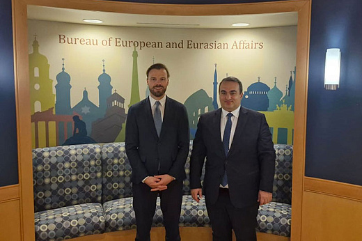 США не торопятся менять политику в отношении Грузии...