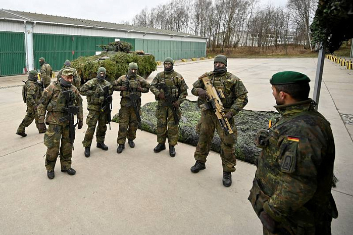 германия, министр обороны