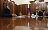 Президент приветствует и цифровизацию, и стахановское движение...
